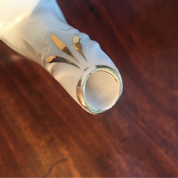 Lovely English ironstone tea pot — Ellgreave 626B.  Swirled style, flowers, gold - Picture 6 of 7